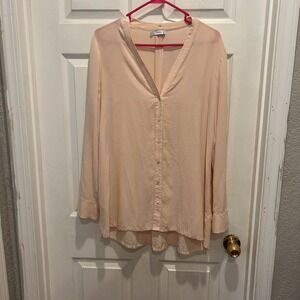 Vince Women's‎ Blouse Large Light Pink Long Sleeve V-Neck 100% Silk Quiet Luxury